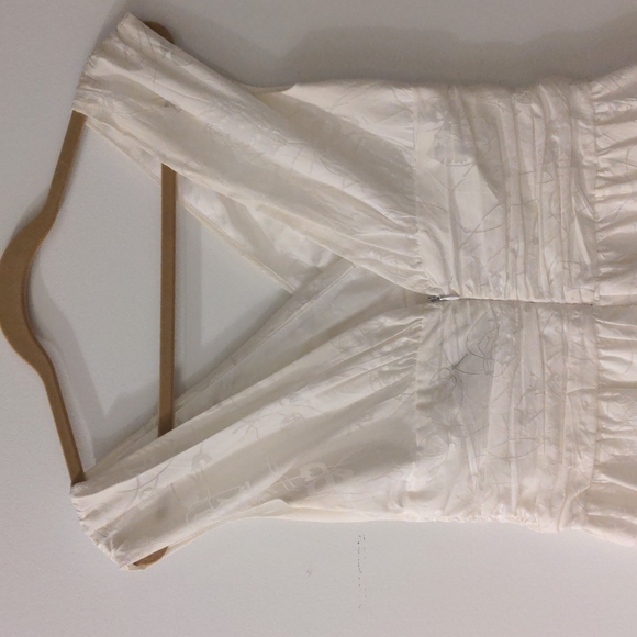 White off the shoulder dress - Picture 3 of 6